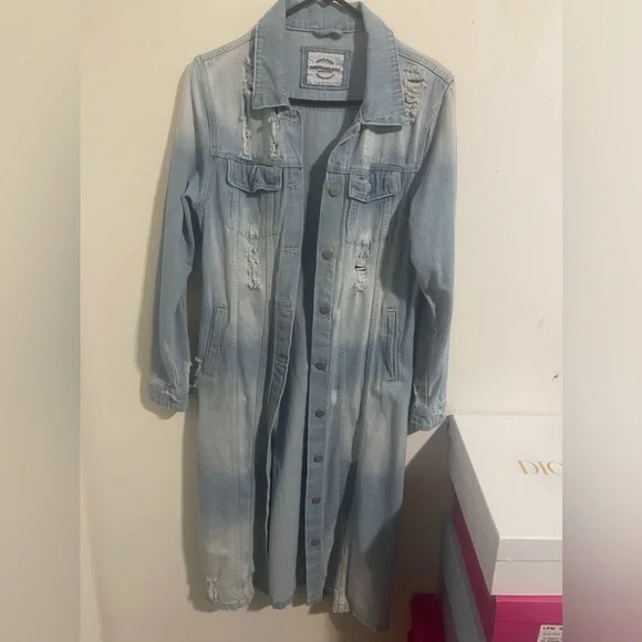 Long Denim jacket - Picture 1 of 4